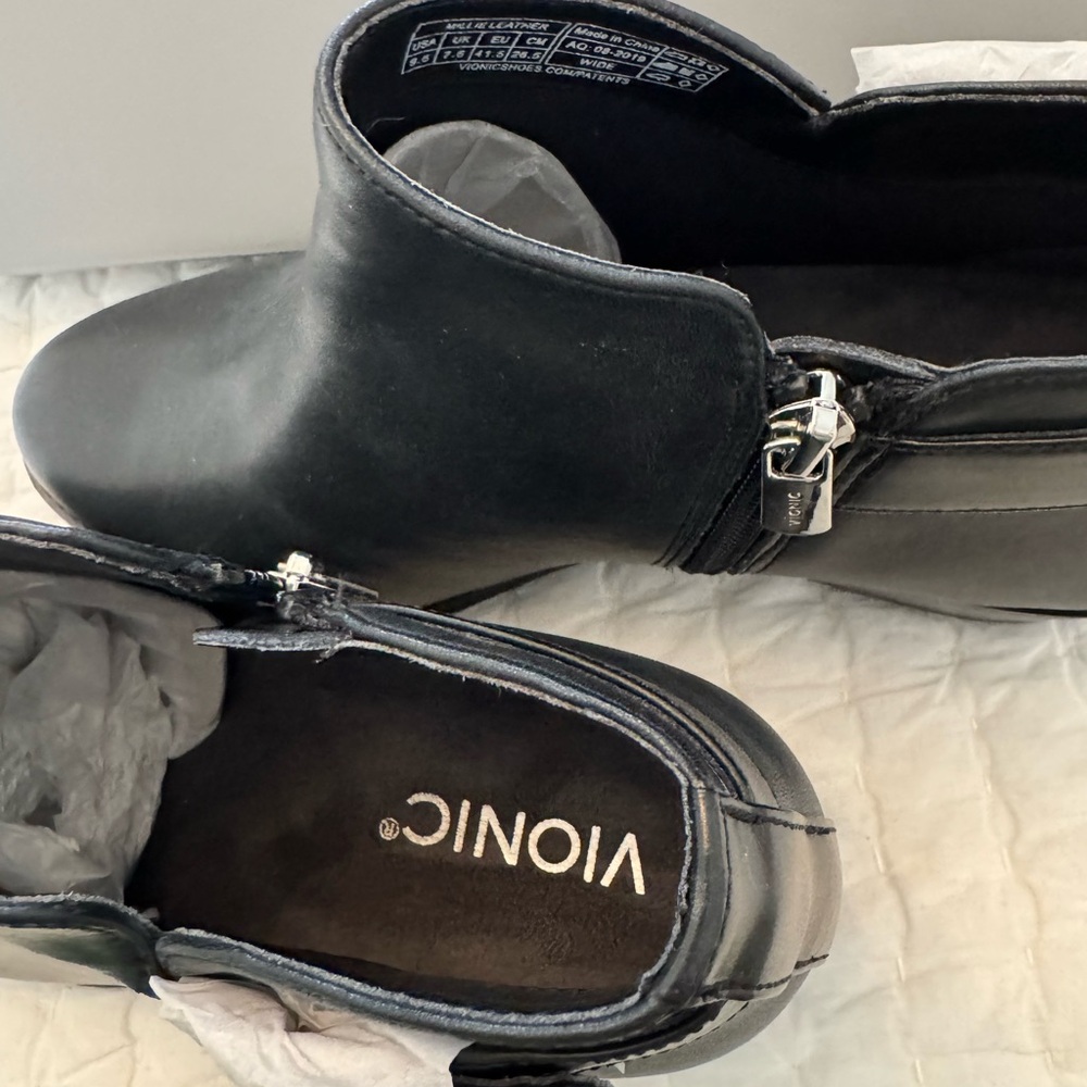 Vionic Millie black leather bootie with silver buckle & side zipper - 9.5W NEW - Picture 7 of 13